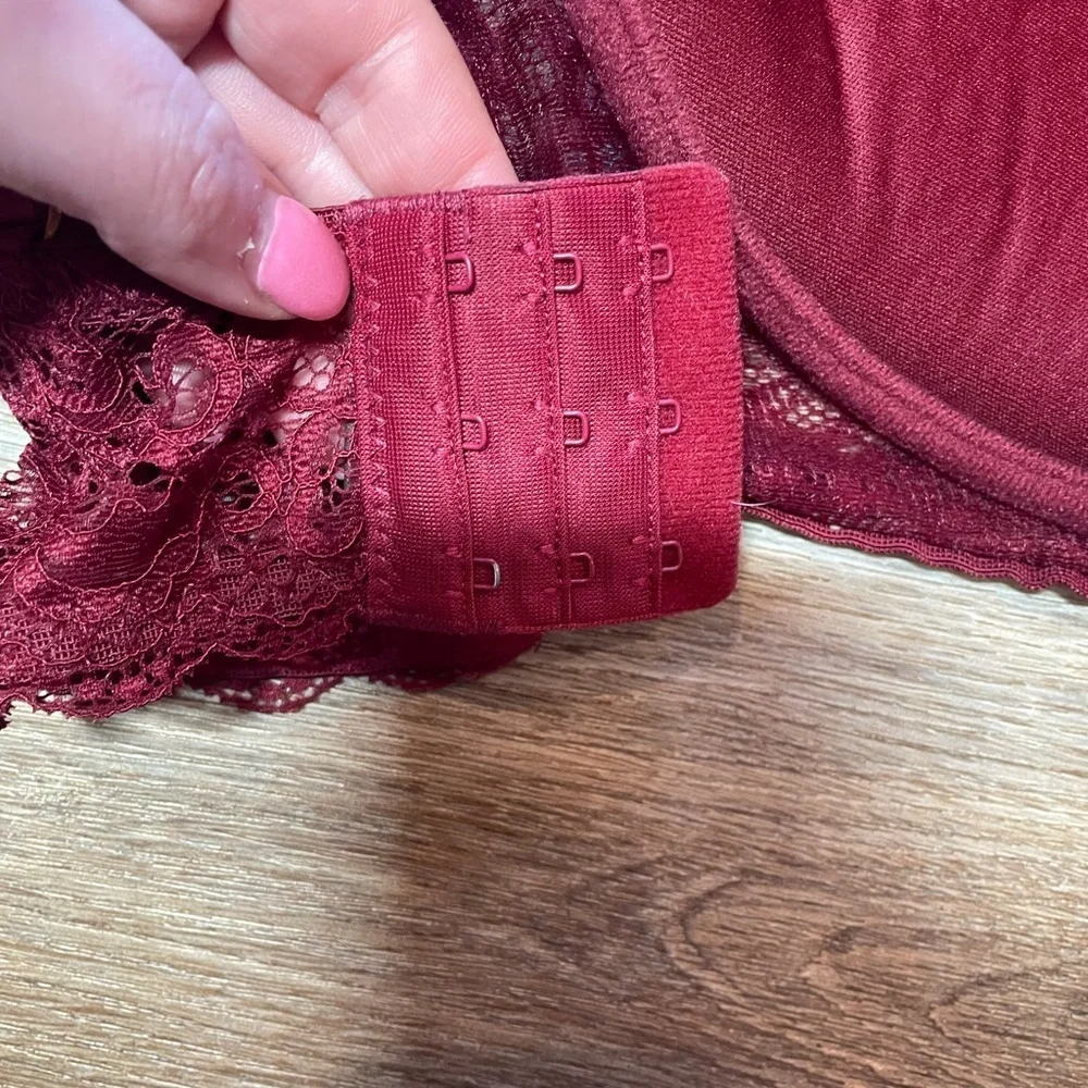 Daisy Fuentes design padded